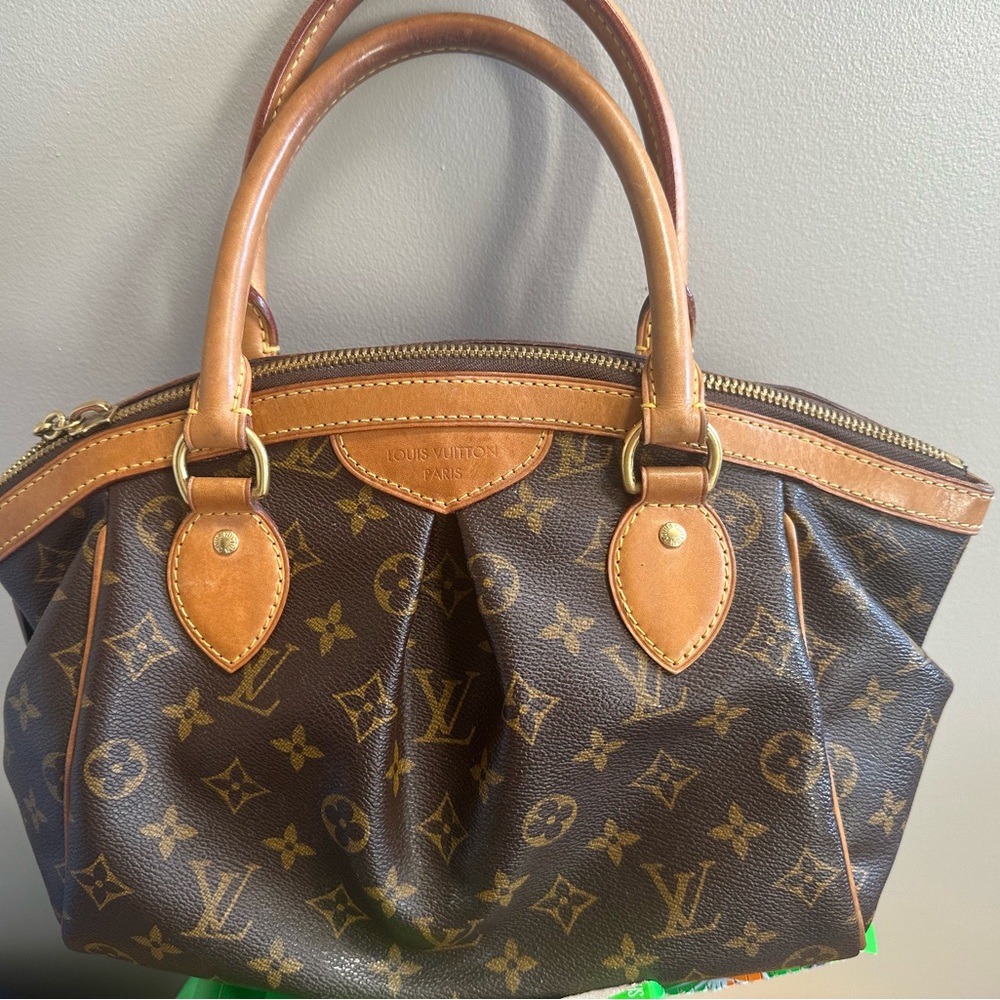Authentic Louis Vuitton Louis Vuitton Tivoli